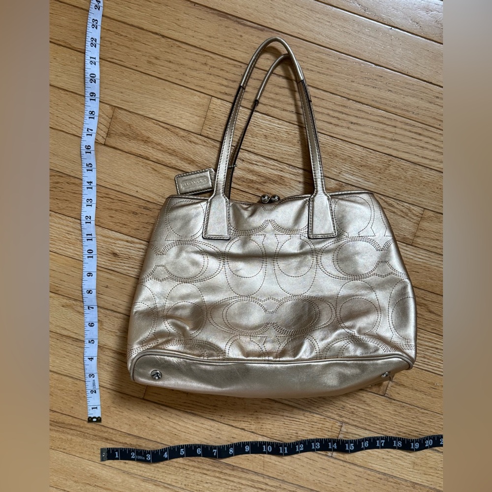 Coach Signature “C” Stitched Gold Leather Metallic Kiss lock Tote Handbag - Picture 6 of 16
